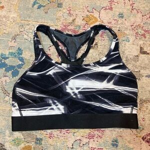 Victoria Sport The Player Black And White Tie Dye Sports Bra Size Medium